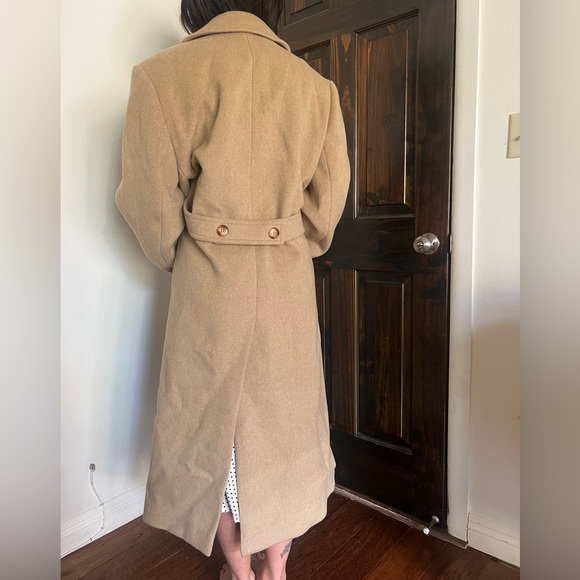 Wool coat - Picture 2 of 3